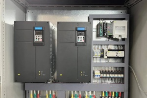 На базе оборудования ОВЕН разработан шкаф управления насосной станцией с электродвигателями